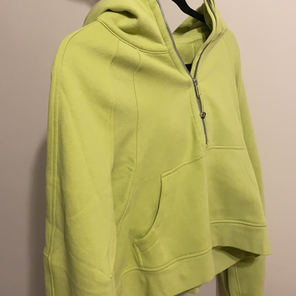 Brand new scuba lululemon wasabi. - Picture 5 of 5